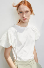 Load image into Gallery viewer, Gold Square Shell Edge Stud Earrings