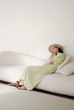 Load image into Gallery viewer, 2-Way Seersucker Puff Sleeve Maxi Dress in Lime