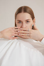 Load image into Gallery viewer, White Gold Crystal Cross Over Open Ring