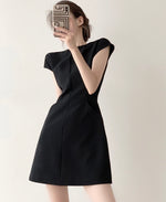 Load image into Gallery viewer, Brooklyn Cap Sleeve Pocket Dress in Black