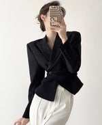 Load image into Gallery viewer, Huelva Split Hem Jacket in Black