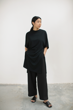 Load image into Gallery viewer, Loose Raglan Top in Black