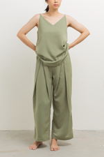 Load image into Gallery viewer, Tulip Fold Long Pants in Green
