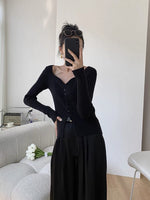 Load image into Gallery viewer, Wavy Ribbed Cardigan- Black