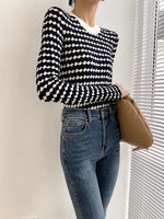 Load image into Gallery viewer, Wavy Long Sleeved Top- Navy
