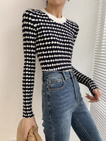 Load image into Gallery viewer, Wavy Long Sleeved Top- Navy
