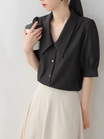 Load image into Gallery viewer, Point Collar Contrast Button Blouse in Black