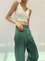 Load image into Gallery viewer, Knit V Cropped Top