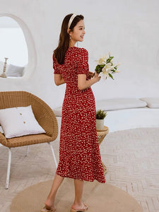Holly Floral Sweetheart Dress in Red