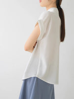 Load image into Gallery viewer, Pointed Collar Short Sleeve Blouse in White
