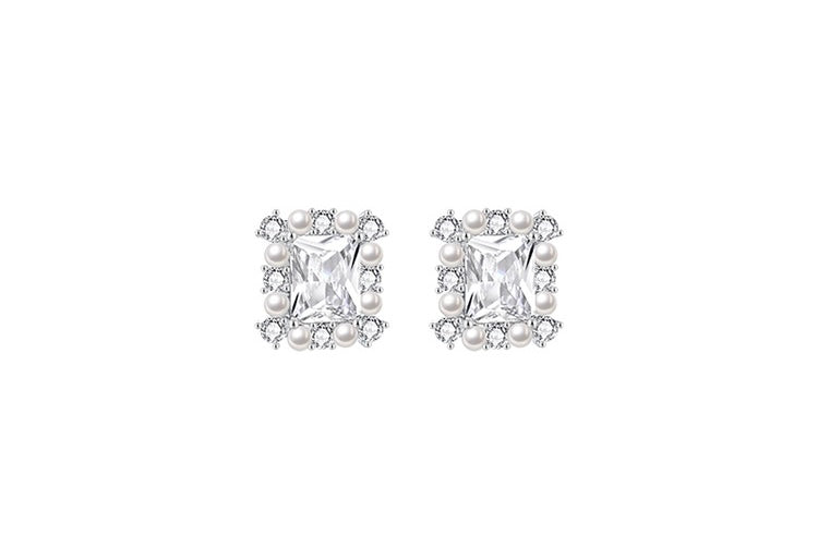 Square Cluster Diamante Pearl Earrings