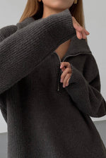 Load image into Gallery viewer, Half Zip Relaxed Knitted Sweater in Grey
