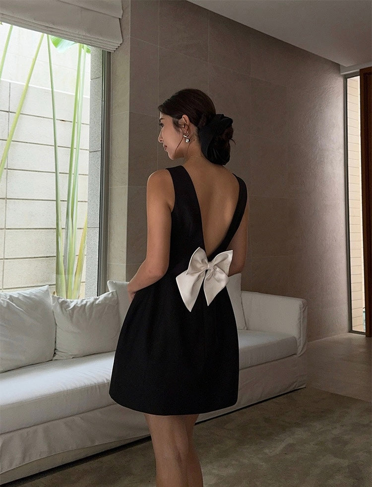 Drop Back Bow Tailored Dress in Black