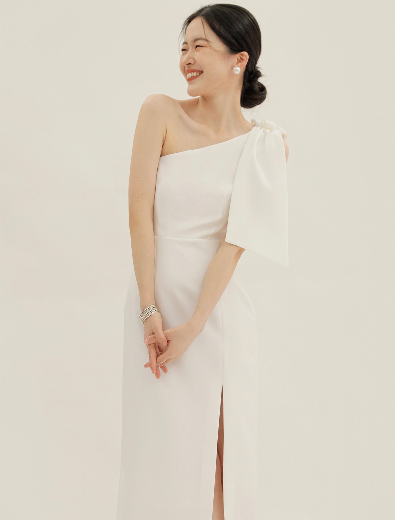 [Ready to Ship] Toga Bow Slit Midi Dress in White