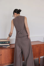 Load image into Gallery viewer, Vest + Blazer + Trousers Set in Brown
