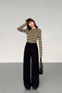 Woven Wide Leg Trousers in Black