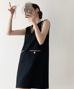 Load image into Gallery viewer, Chain Detail Pocket Sleeveless Shift Dress in Black
