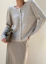 Load image into Gallery viewer, Light Woolly Cardigan in Griege
