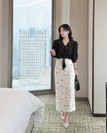 Load image into Gallery viewer, Korean Floral H-Line Skirt [2 Colours]
