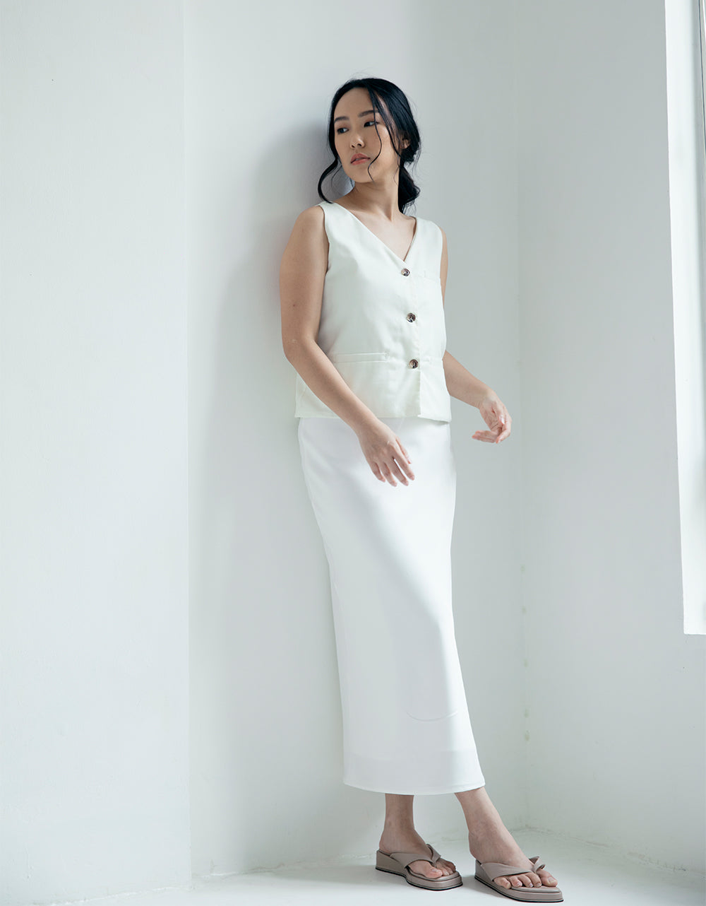 [Ready Stock] CR Silk Skirt - White