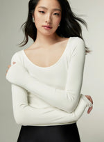 Load image into Gallery viewer, Scoop Neck Stretch Long Sleeve Top in White
