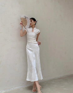 Chinoiserie Ribbon Tie Cheongsam in Cream