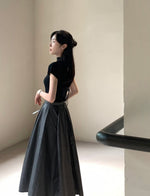 Load image into Gallery viewer, Korean Diino Textured A-Line Skirt [2 Colours]
