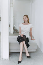 Load image into Gallery viewer, Korean Rumi Tailored Top [2 Colours]
