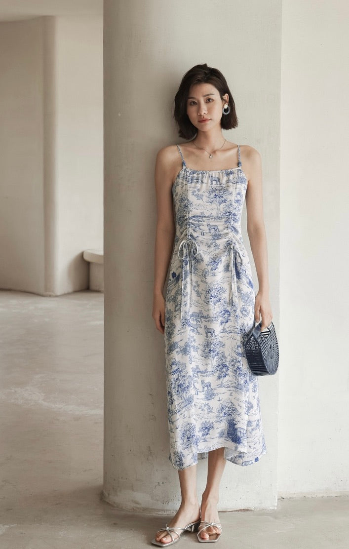 Toile Printed Cami Dress in White/Blue