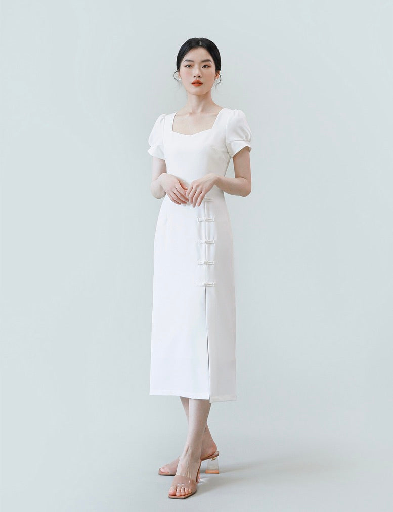 Sweetheart Puff Sleeve Slit Cheongsam in White