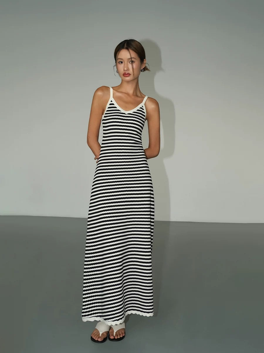 Striped Scallop Knit Dress in Black/White