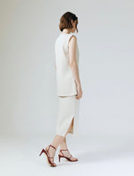 Load image into Gallery viewer, Helsey Tailored Vest in White
