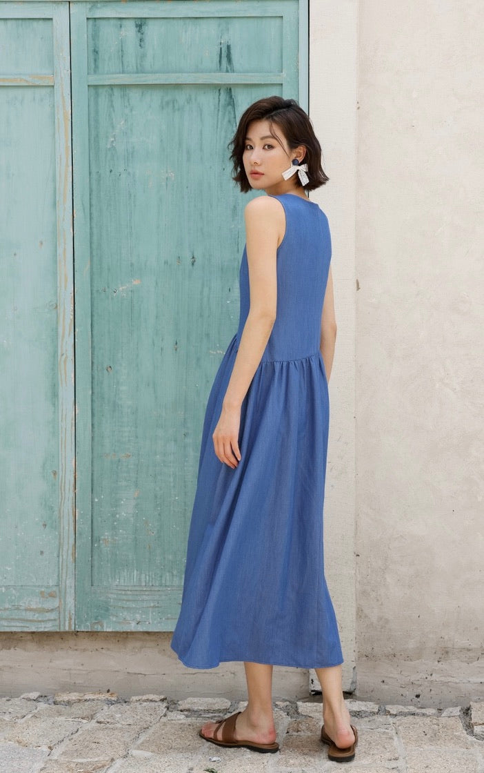 Sleeveless Maxi Dress in Blue