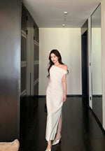 Load image into Gallery viewer, Toga Slit Stretch Dress in Cream
