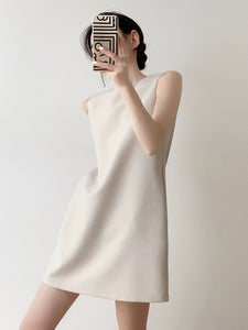 Jea Sleeveless Shift Dress [4 Colours]