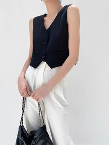 Relaxed Sleeveless Vest Top in Black
