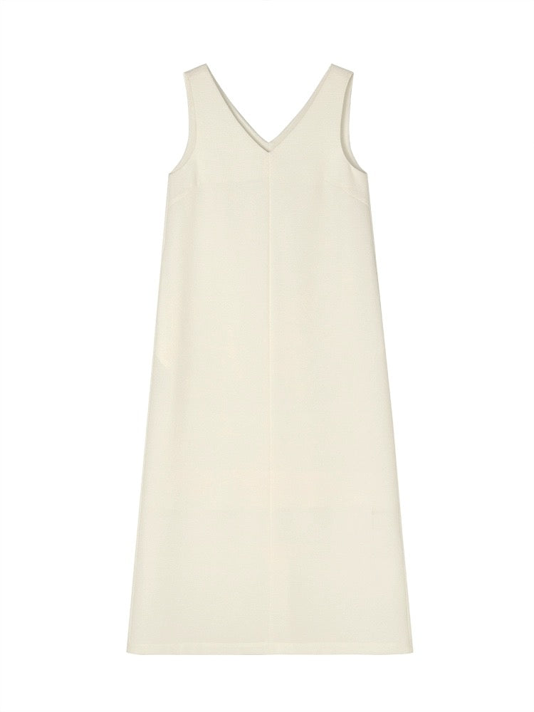 Textured Sleeveless Shift Dress in White