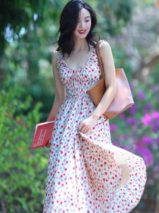 Gathered Sleeveless Floral Dress in White/Pink