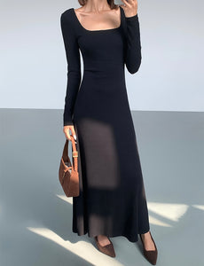 Padded Light Knit Long Sleeve Dress [2 Colours]