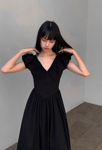 Gathered V Pocket Maxi Dress in Black