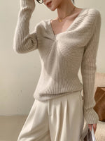 Load image into Gallery viewer, Ribbed Twist Sweater Top in Beige
