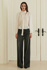 Load image into Gallery viewer, Korean Ade Blouse [2 Colours]
