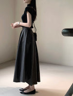 Load image into Gallery viewer, Korean Diino Textured A-Line Skirt [2 Colours]
