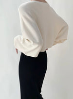 Load image into Gallery viewer, Light Knit Raglan Top in Cream
