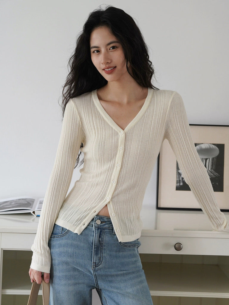 Line Stretch Cardigan in Cream