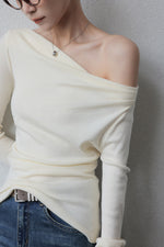 Load image into Gallery viewer, Toga Gathered Light Knit Top [2 Colours]
