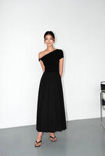 Load image into Gallery viewer, Toga Sleeve Pocket Maxi Dress in Black
