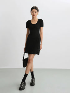 Knitted Pleat Hem Dress in Black