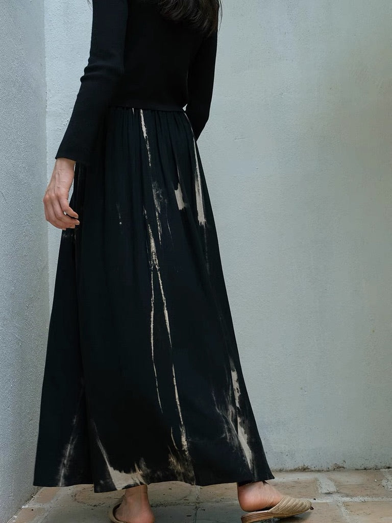 Streak Print Maxi Skirt in Black