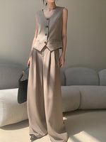 Load image into Gallery viewer, Contrast Button Tuxedo Vest in Mocha

